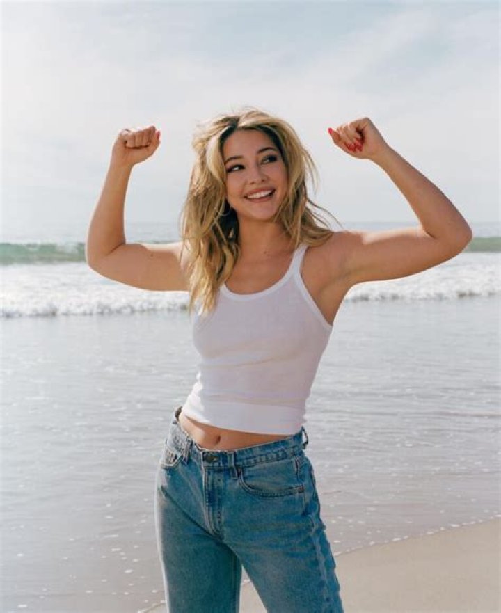 Unveiling The Truth About Madelyn Cline's Weight: A Journey Beyond The Screen