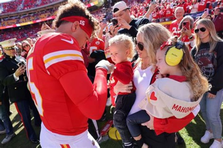 Exciting News: Mahomes And Wife Expecting In 2024